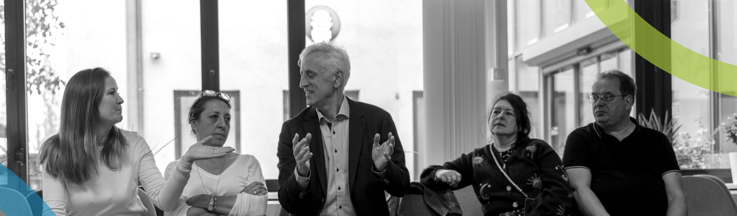 Presenting a customer data platform to major retail chains